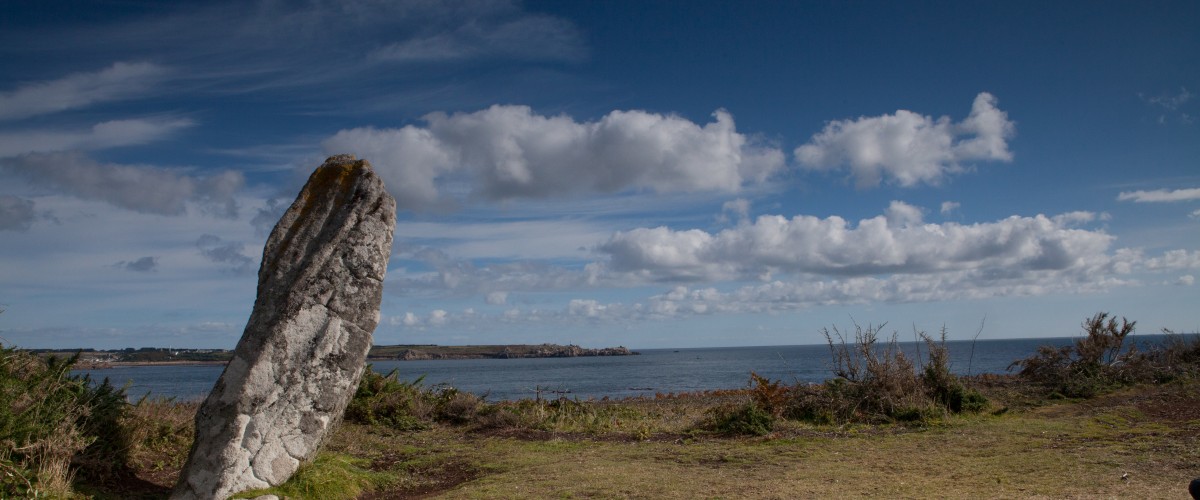 circular walk around Gugh