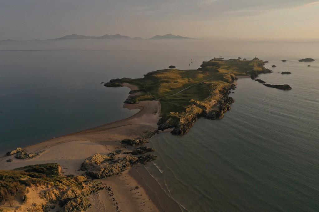 Best places to paddle in Wales